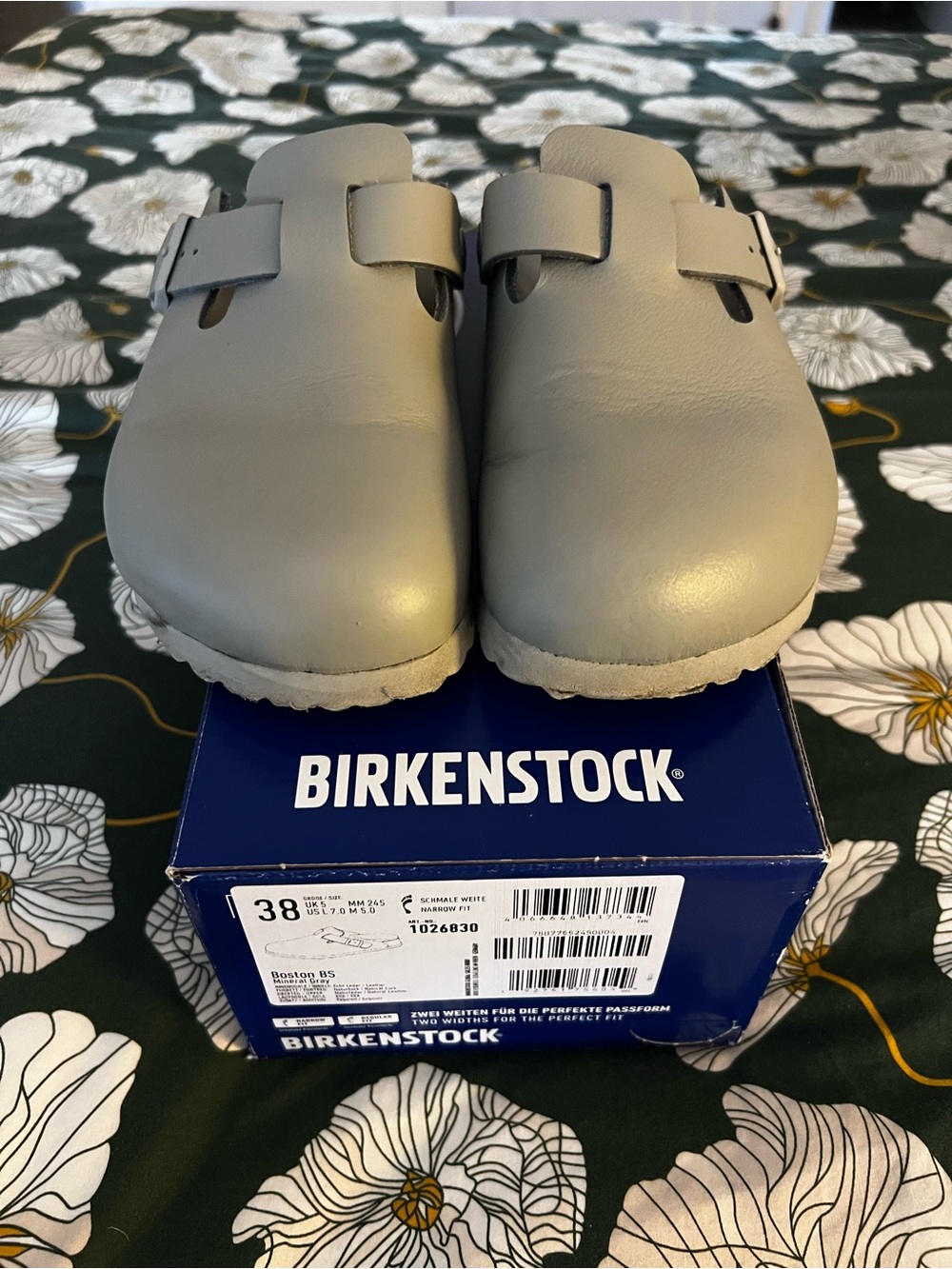 Birkenstock Exquisite Boston Clogs in Mineral Gray